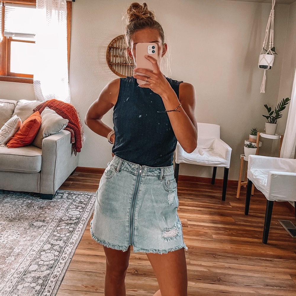 Distressed PacSun zipper Jean skirt